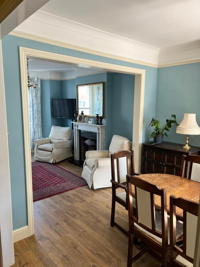 Gordon Villa - A Seaside Escape Харвич Экстерьер фото